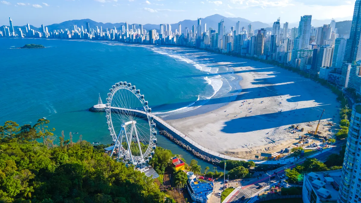 brasil-balneario-camboriu-es-un-destino-fascinante-descubrir-florianopolis-y-aqui-te-contamos-la-distancia-ambas-ciudades